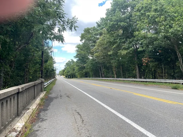 a view of a tennis court