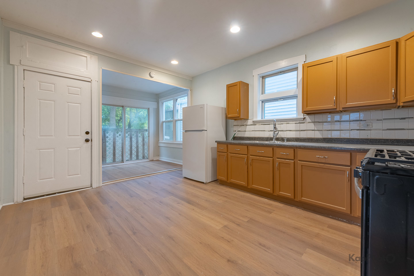 3311 North Kostner Avenue Chicago, IL 60641 - Photo 9 of 35