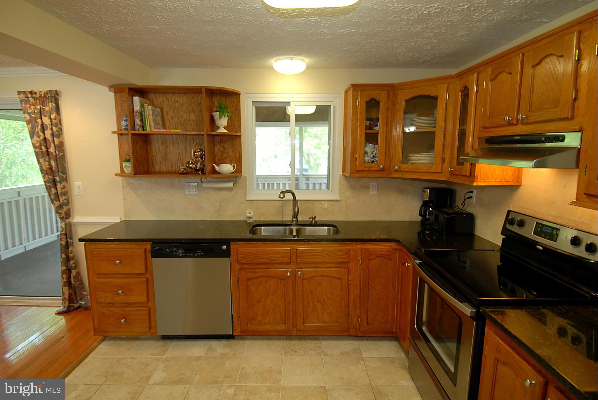 5805 Heming Avenue Springfield, VA 22151 - Photo 12 of 30 Kitchen
