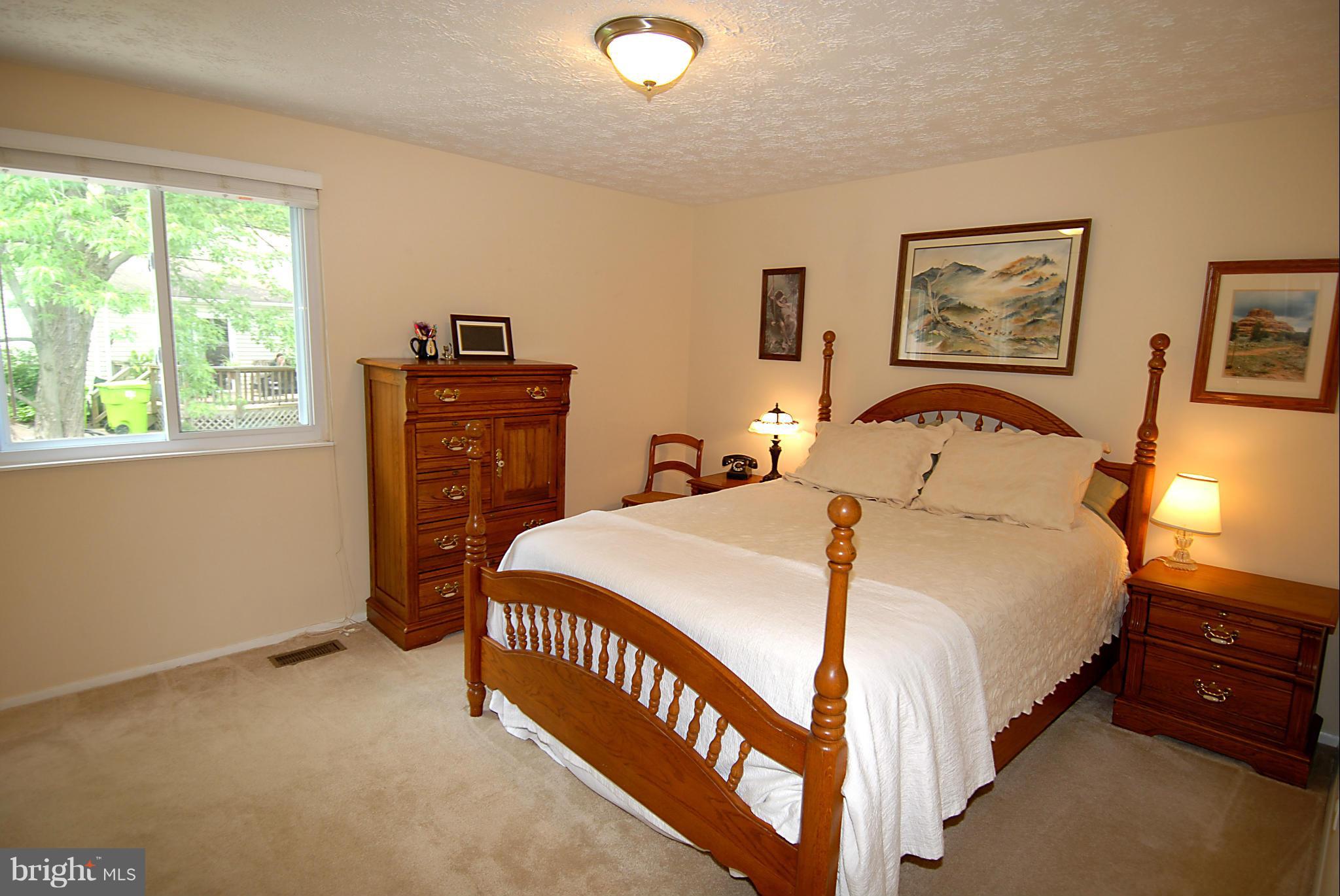 5805 Heming Avenue Springfield, VA 22151 - Photo 13 of 30 Bedroom (Master)
