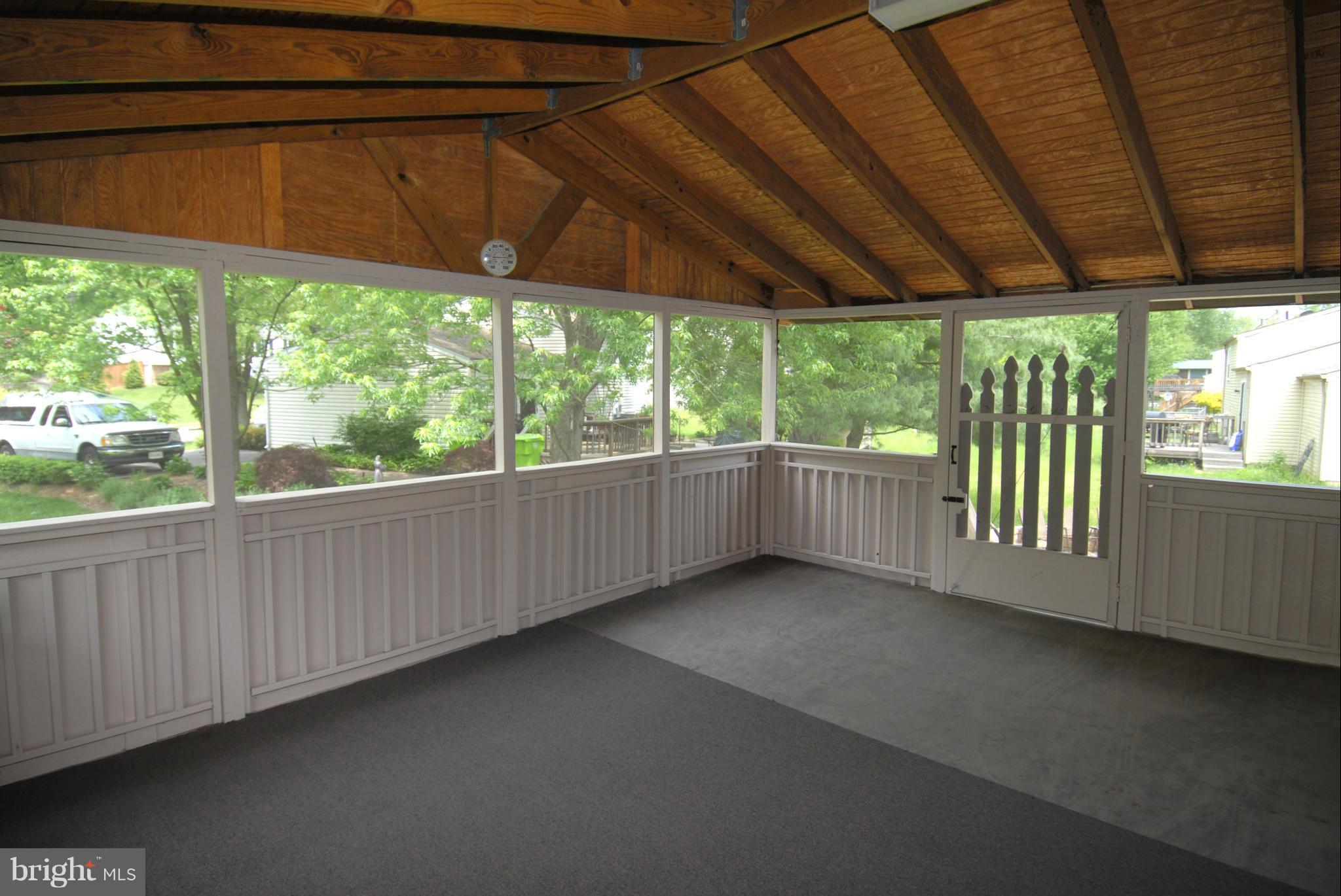 5805 Heming Avenue Springfield, VA 22151 - Photo 25 of 30 Screened in Porch