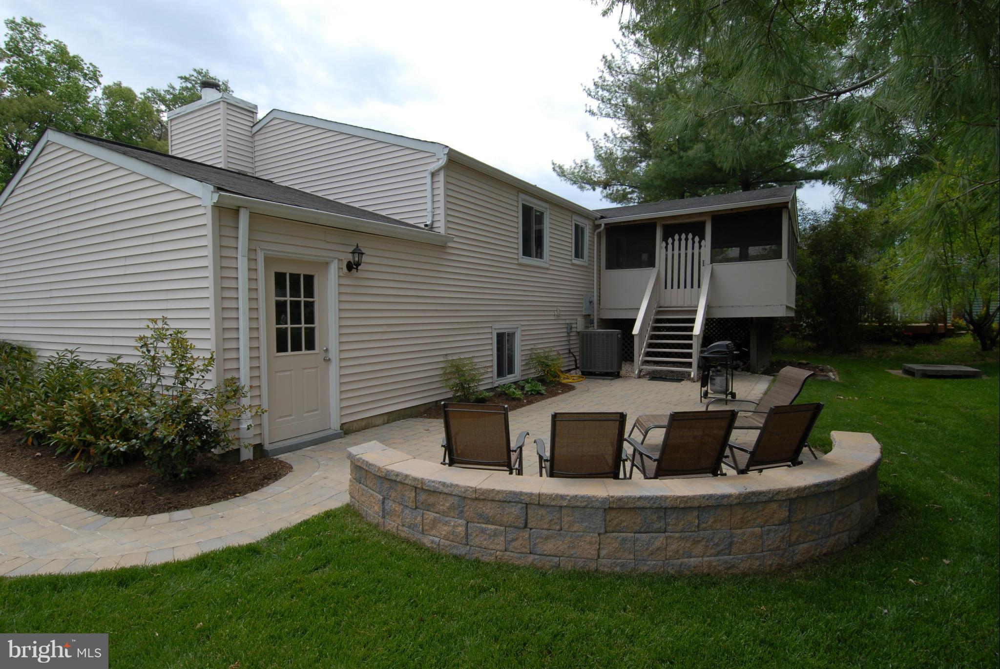 5805 Heming Avenue Springfield, VA 22151 - Photo 27 of 30 Back Yard