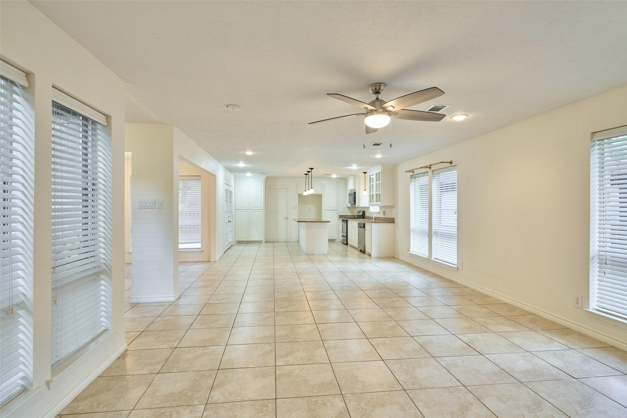11616 Timberwild Street Spring, TX 77380 - Photo 12 of 50 Gallery Image 12