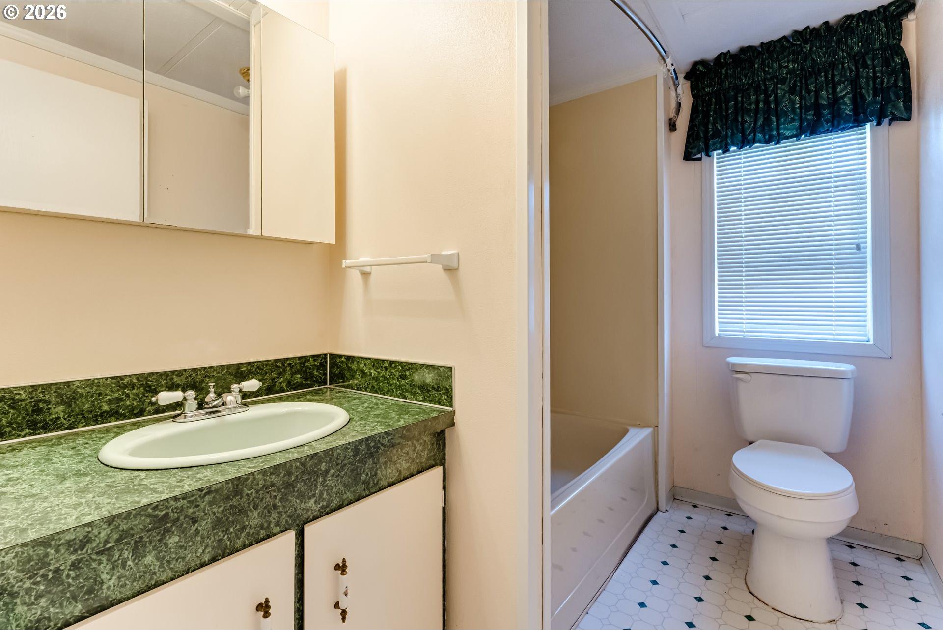 658 South 57th Street, Unit 55 Springfield, OR 97478 - Photo 26 of 38 Gallery Image 26