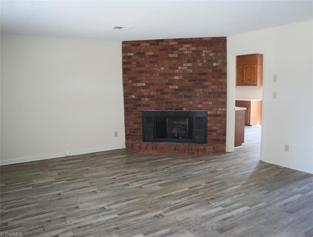 1110 Gatehouse Road High Point, NC 27262 - Photo 4 of 7 Gallery Image 4