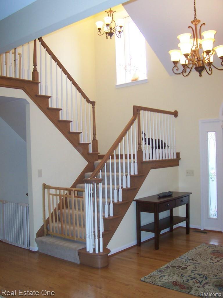 2123 Kennedy Drive Rochester, MI 48309 - Photo 6 of 44 037.jpg