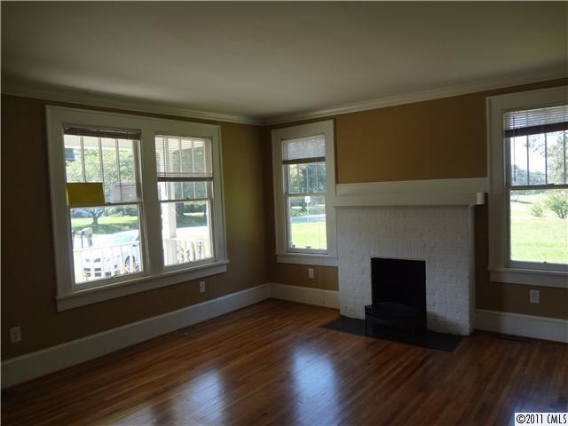 6100 Tuckaseegee Road Charlotte, NC 28214 - Photo 3 of 6