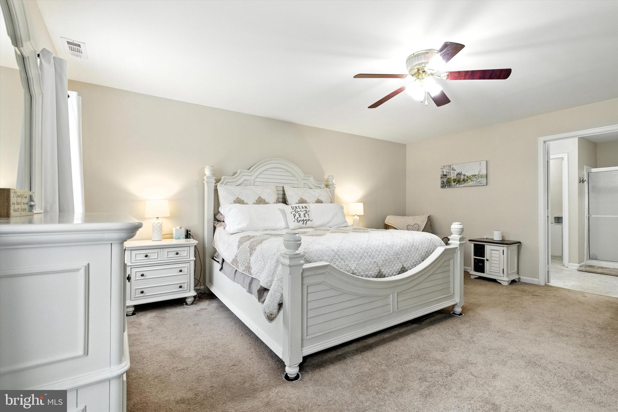 926 Nicodemus Road Reisterstown, MD 21136 - Photo 19 of 40 Primary bedroom