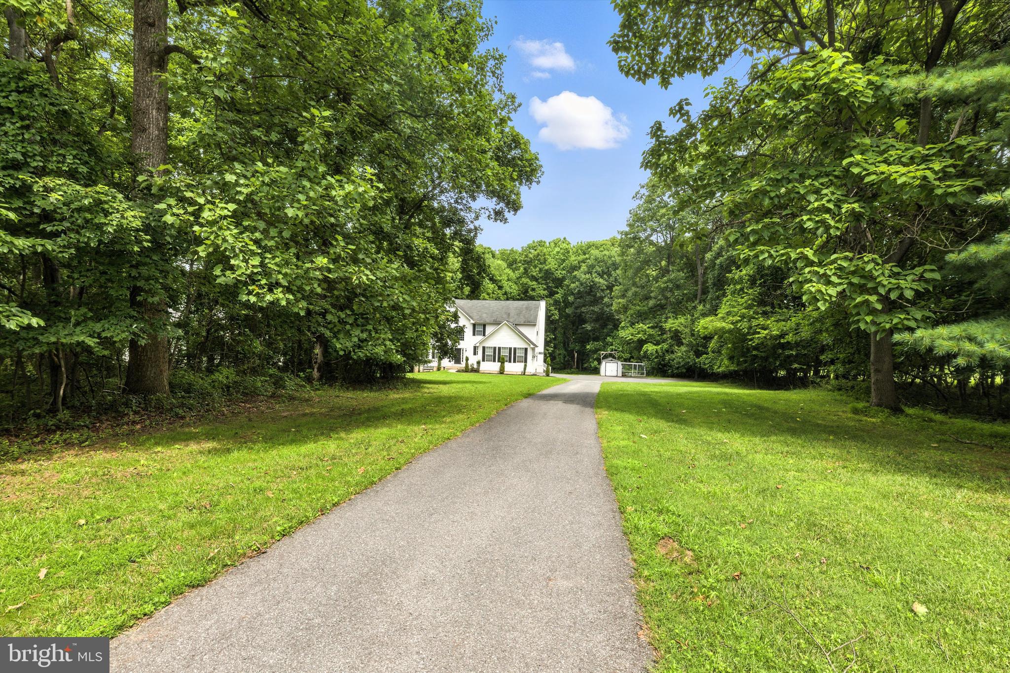 926 Nicodemus Road Reisterstown, MD 21136 - Photo 3 of 40 Long driveway gives privacy