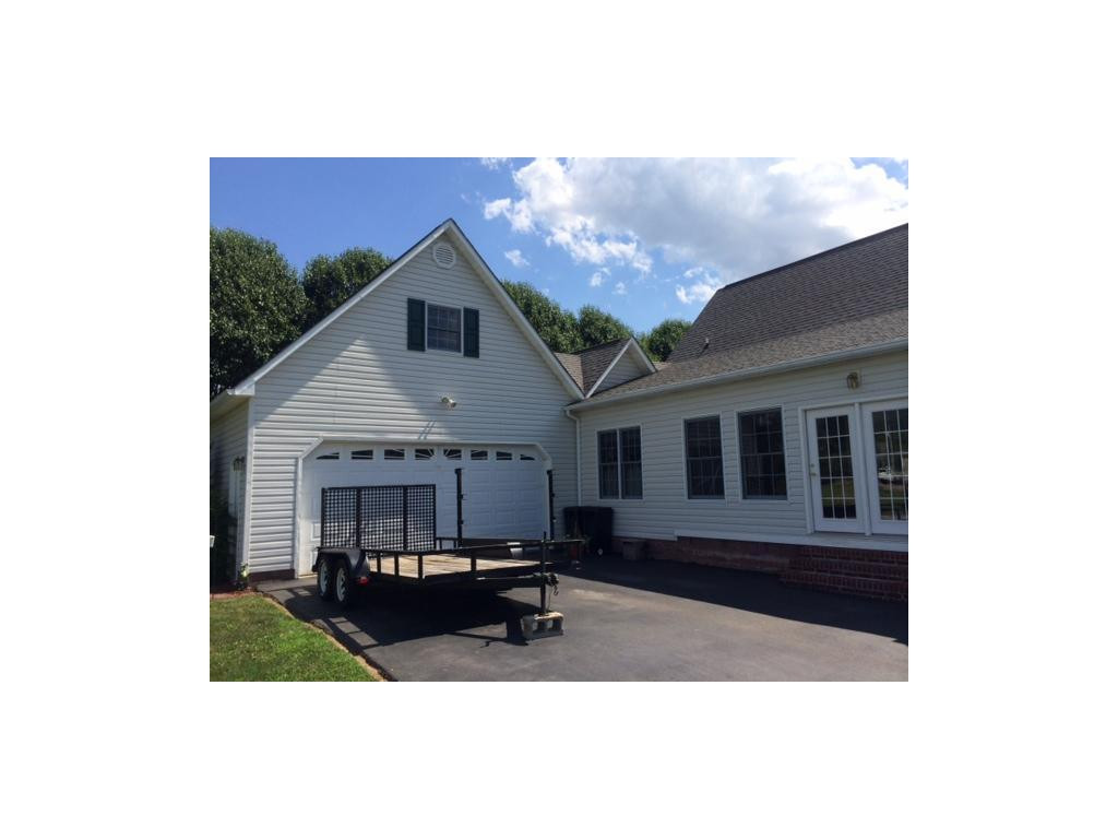227 Blue Springs Road Elizabethton, TN 37643 - Photo 2 of 12 Photo 2
