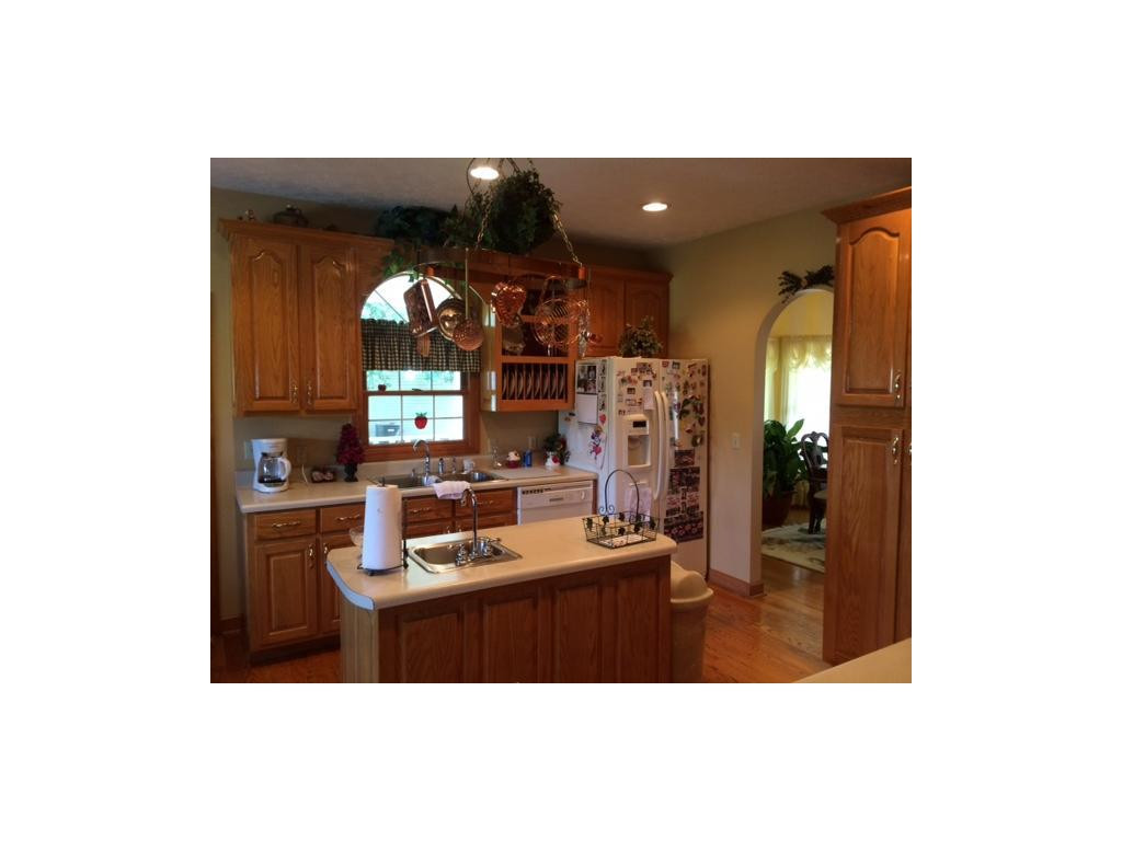227 Blue Springs Road Elizabethton, TN 37643 - Photo 5 of 12 Photo 5