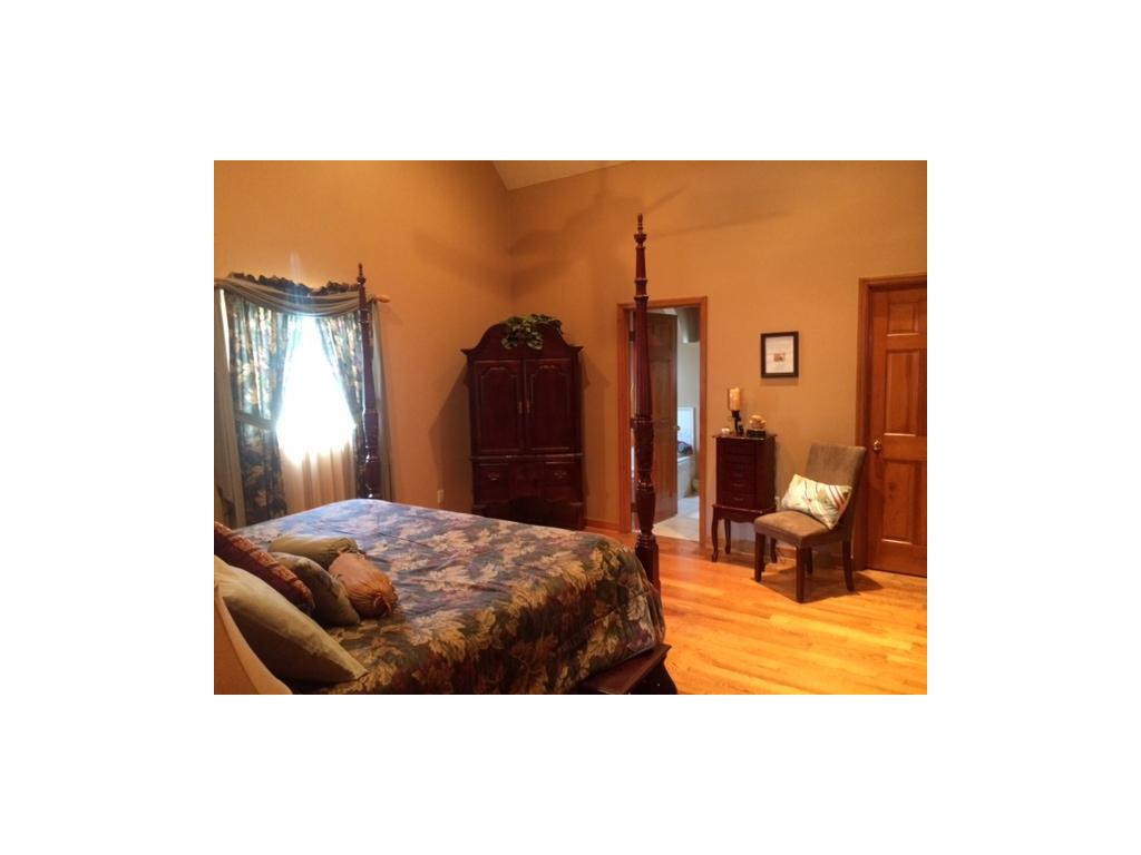 227 Blue Springs Road Elizabethton, TN 37643 - Photo 8 of 12 Photo 8