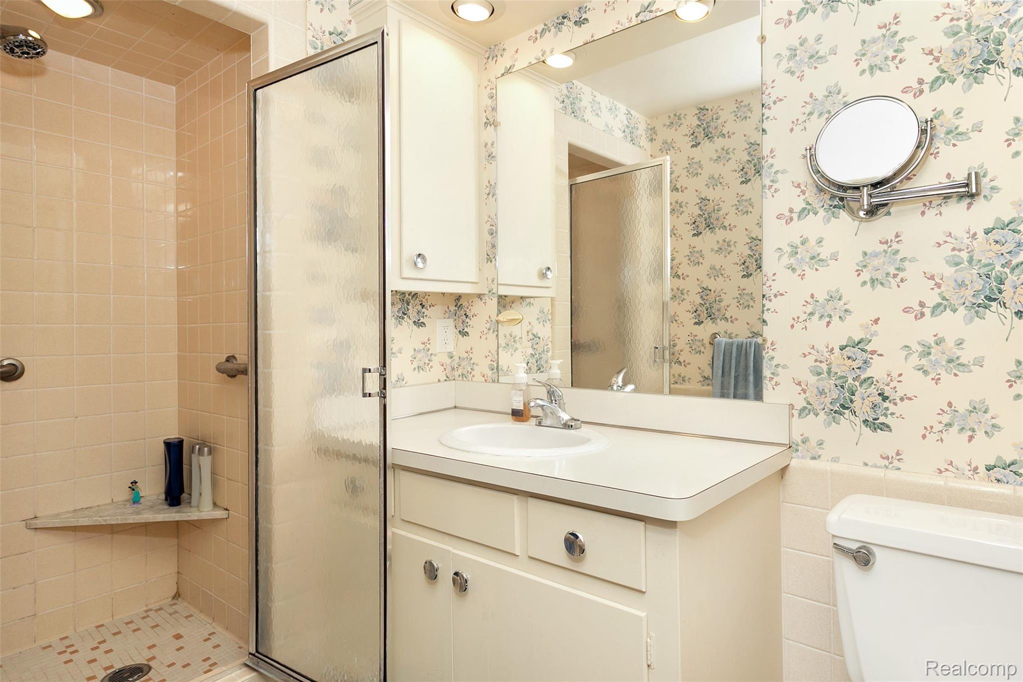 660 Cook Road Grosse Pointe, MI 48236 - Photo 34 of 49 Cook-30.jpg