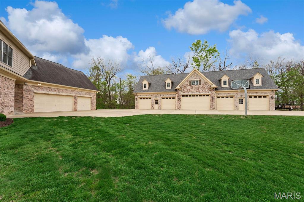 242 Fick Farm Road Chesterfield, MO 63005 - Photo 6 of 36
