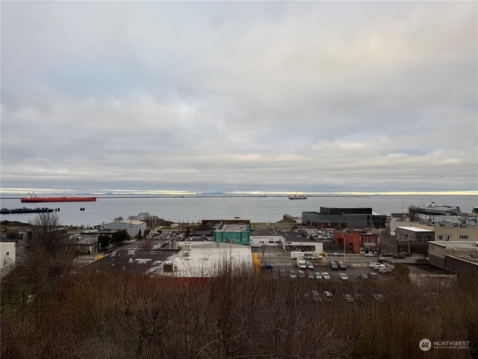 226 West 2nd Street, Unit 2 Port Angeles, WA 98362 - Photo 23 of 34