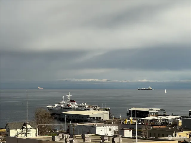 $495,000 | 226 West 2nd Street, Unit 2, Port Angeles, WA 98362