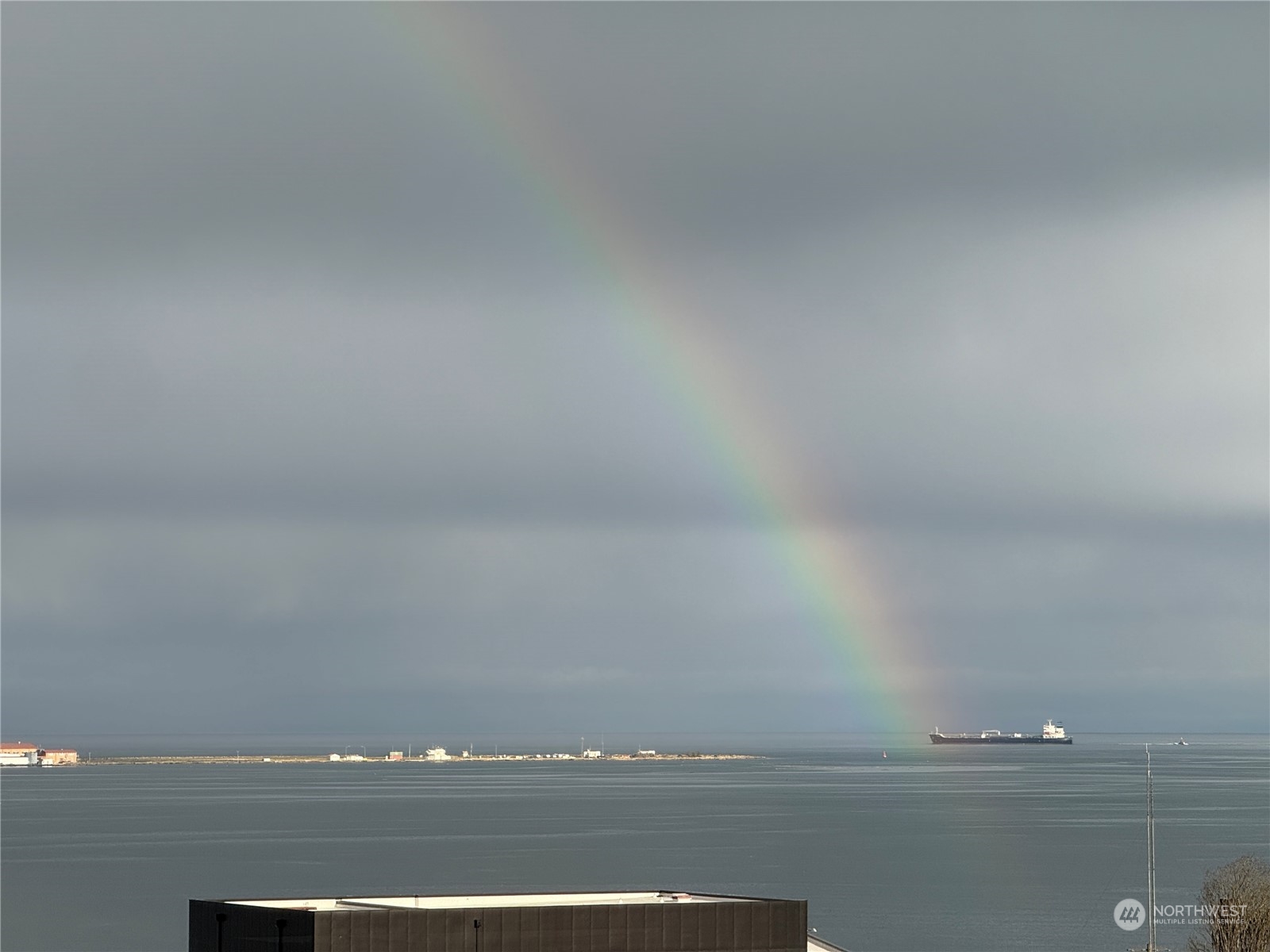 226 West 2nd Street, Unit 2 Port Angeles, WA 98362 - Photo 32 of 34