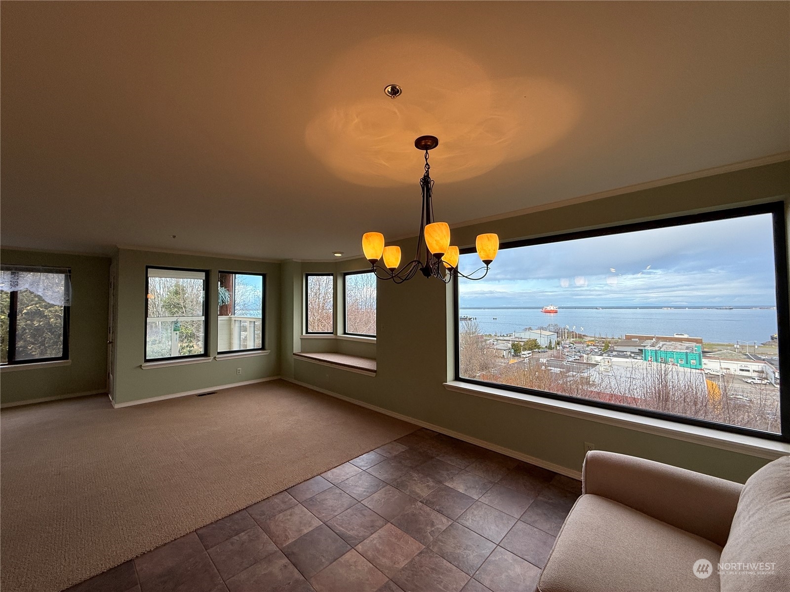 226 West 2nd Street, Unit 2 Port Angeles, WA 98362 - Photo 6 of 34