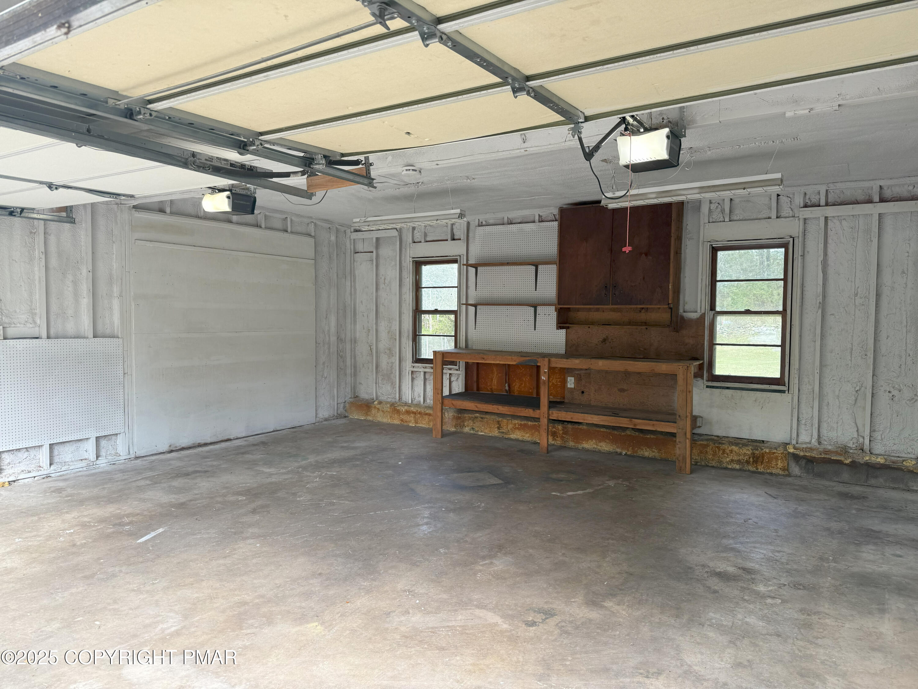 505 Stewart Court Bushkill, PA 18324 - Photo 34 of 34 a view of a garage