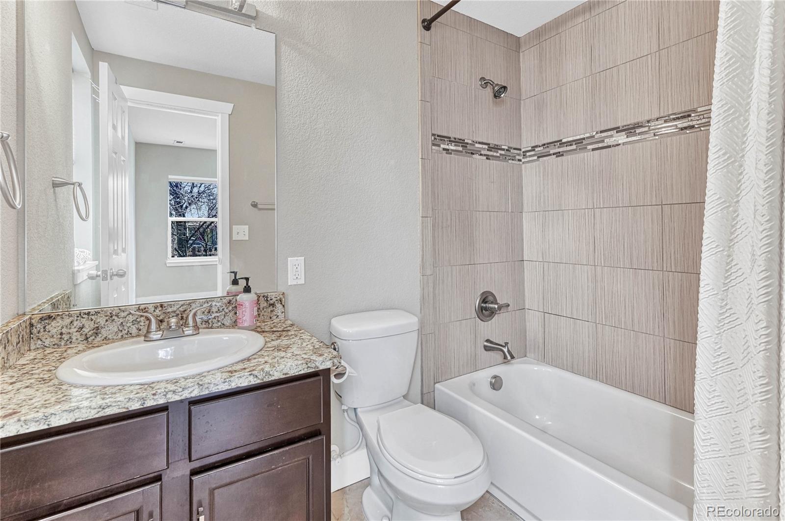 320 Fox Street Denver, CO 80223 - Photo 15 of 37