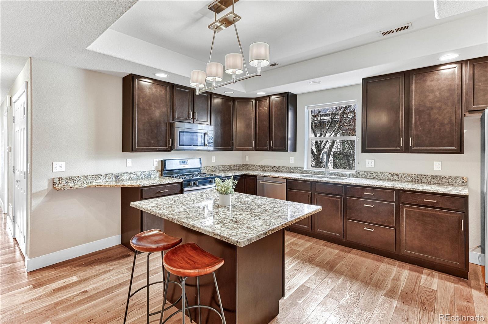 320 Fox Street Denver, CO 80223 - Photo 8 of 37