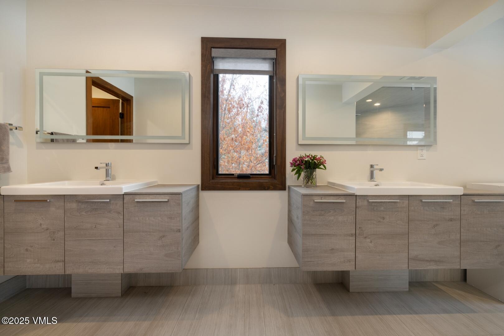 3245 Katsos Ranch Road, Unit A Vail, CO 81657 - Photo 17 of 40 9 Primary Bathroom