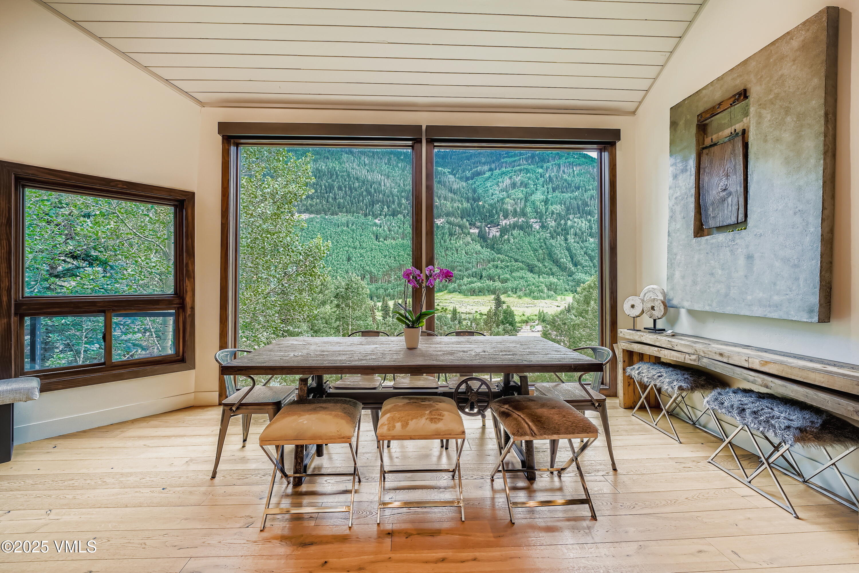 3245 Katsos Ranch Road, Unit A Vail, CO 81657 - Photo 4 of 40 Summer Dining Room