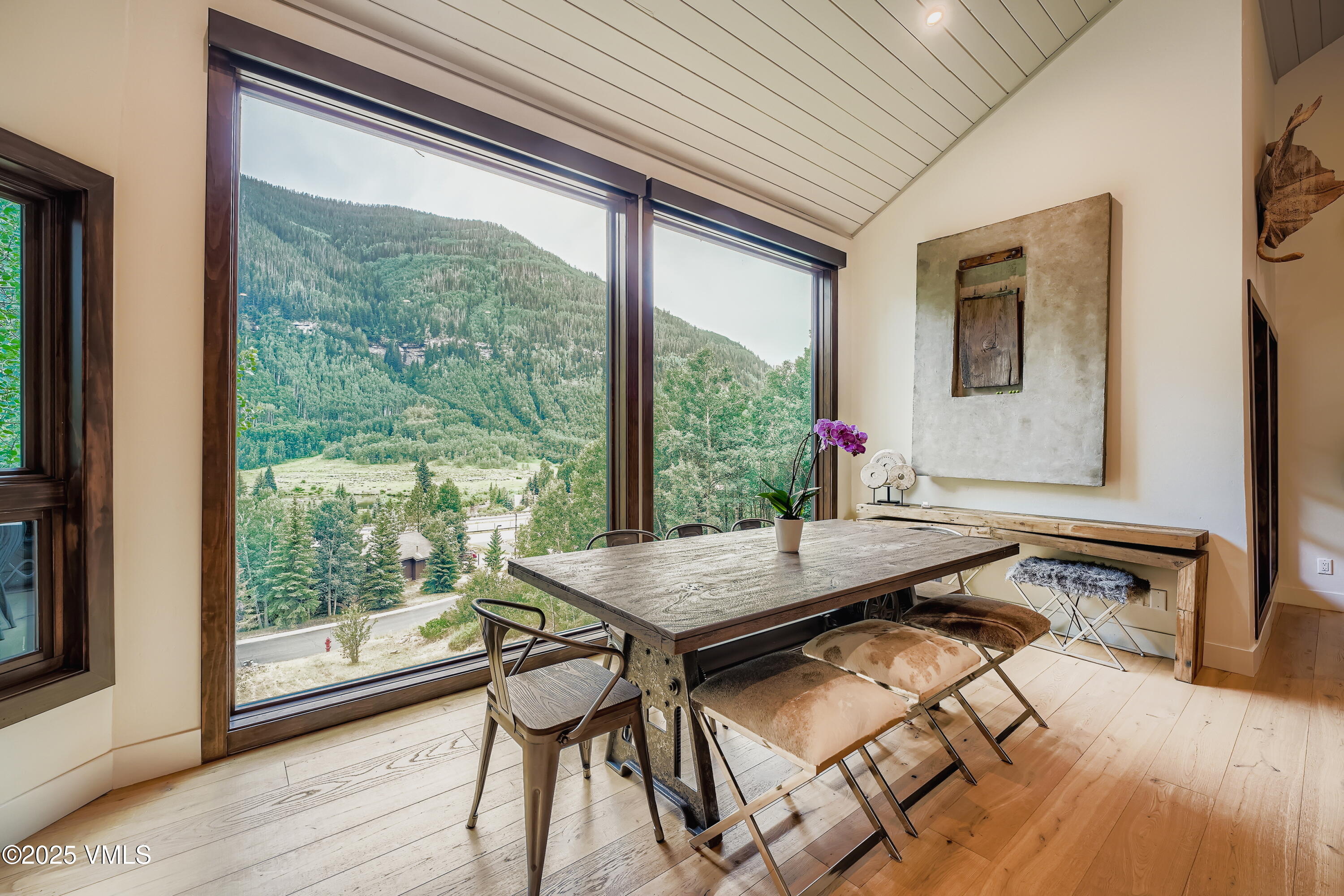 3245 Katsos Ranch Road, Unit A Vail, CO 81657 - Photo 5 of 40 Summer Dining Room 3