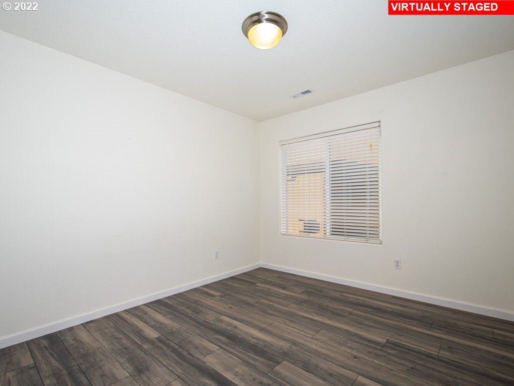 3214 Northwest Pacific Rim Drive Camas, WA 98607 - Photo 14 of 32 Bedroom
