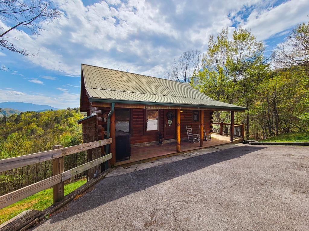 989 Autumn Ridge Way, Unit ABSOLUTELYPERFECT Sevierville, TN 37876 - Photo 2 of 27 Gallery Image 2