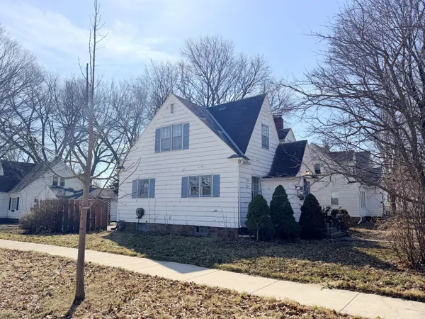 $115,000 | 816 Clausen Avenue, Albert Lea, MN 56007