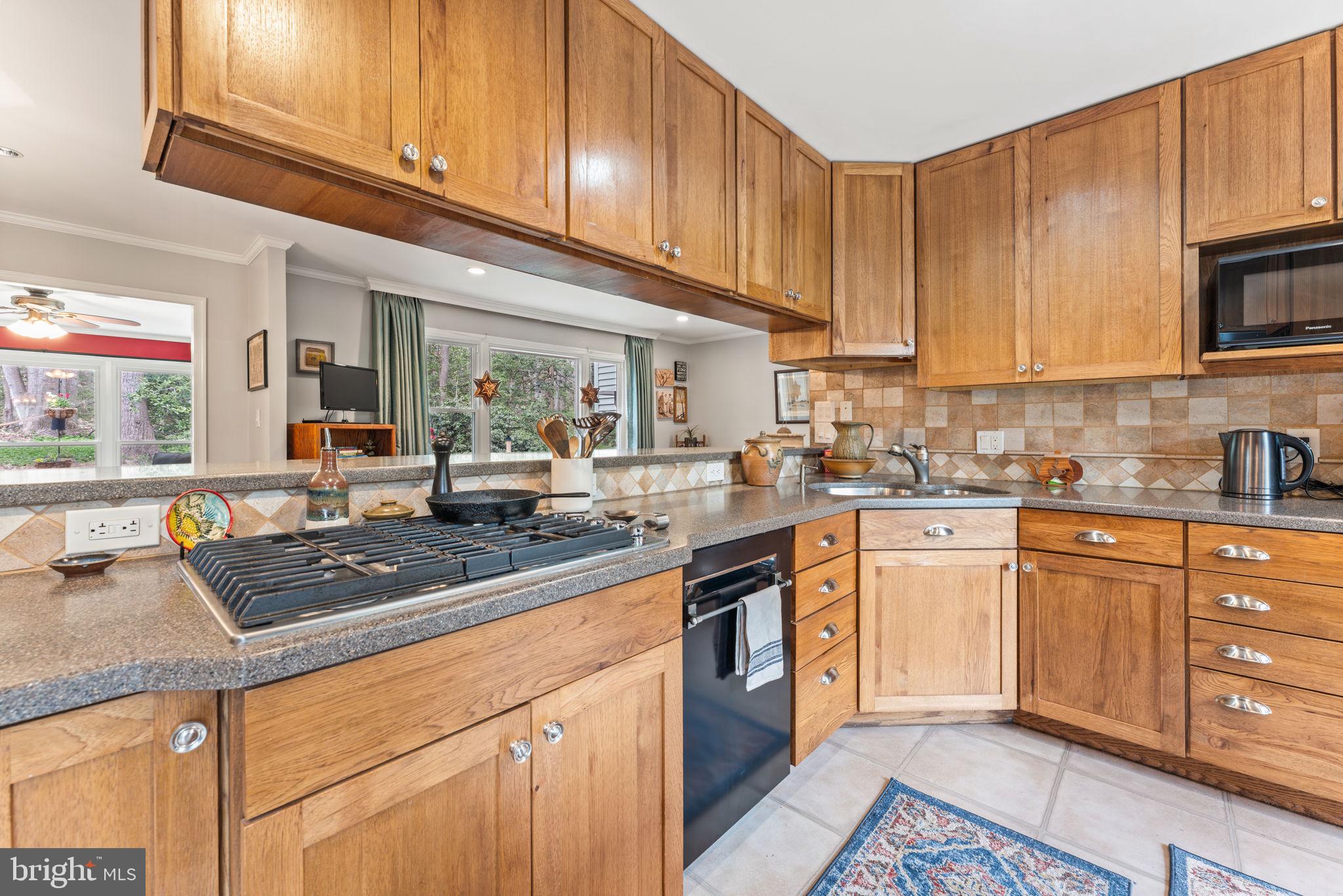 9414 Wallingford Drive Burke, VA 22015 - Photo 22 of 102