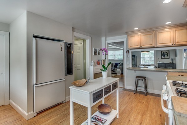 11 Thomas Road Swampscott, MA 01907 - Photo 22 of 30 Gallery Image 22