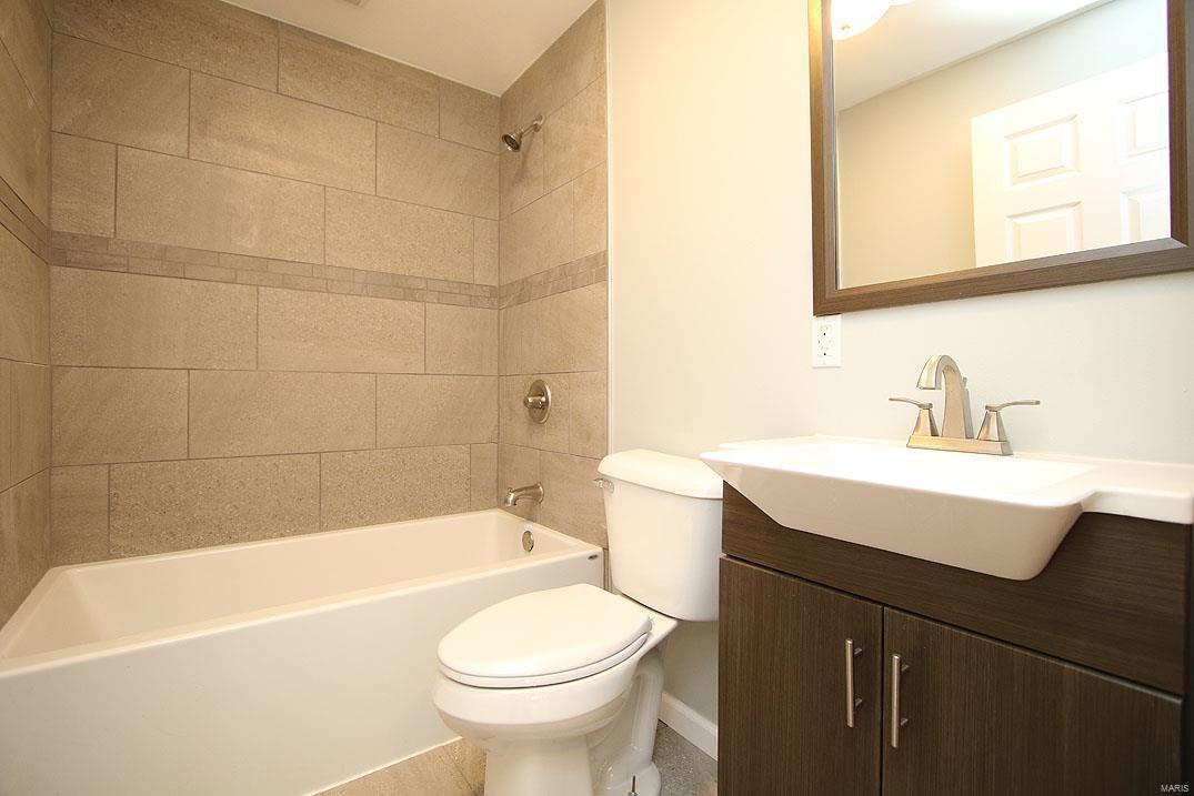 2432 Randolph Street Alton, IL 62002 - Photo 22 of 26 Gallery Image 22