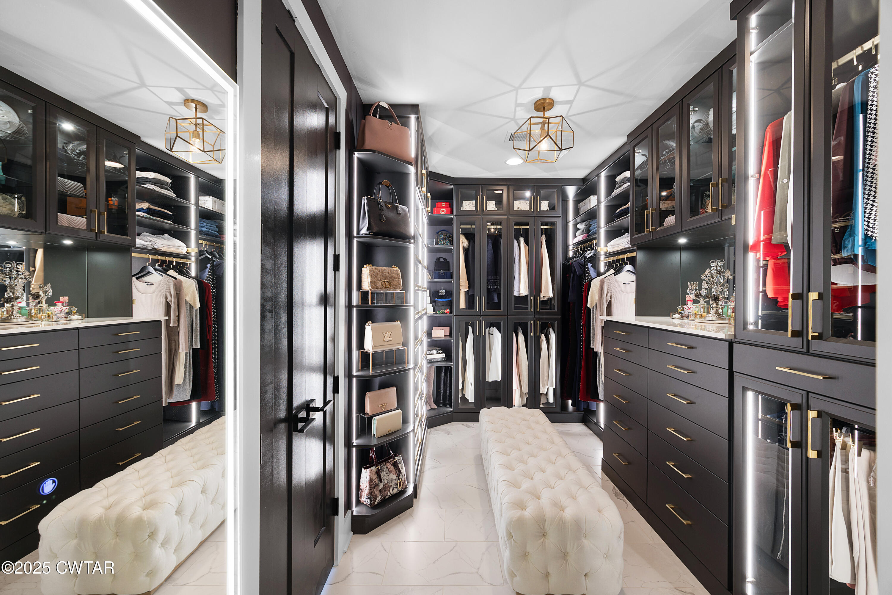 7 Swanbourne Cove Jackson, TN 38305 - Photo 18 of 44 a bathroom with double vanity and a shower