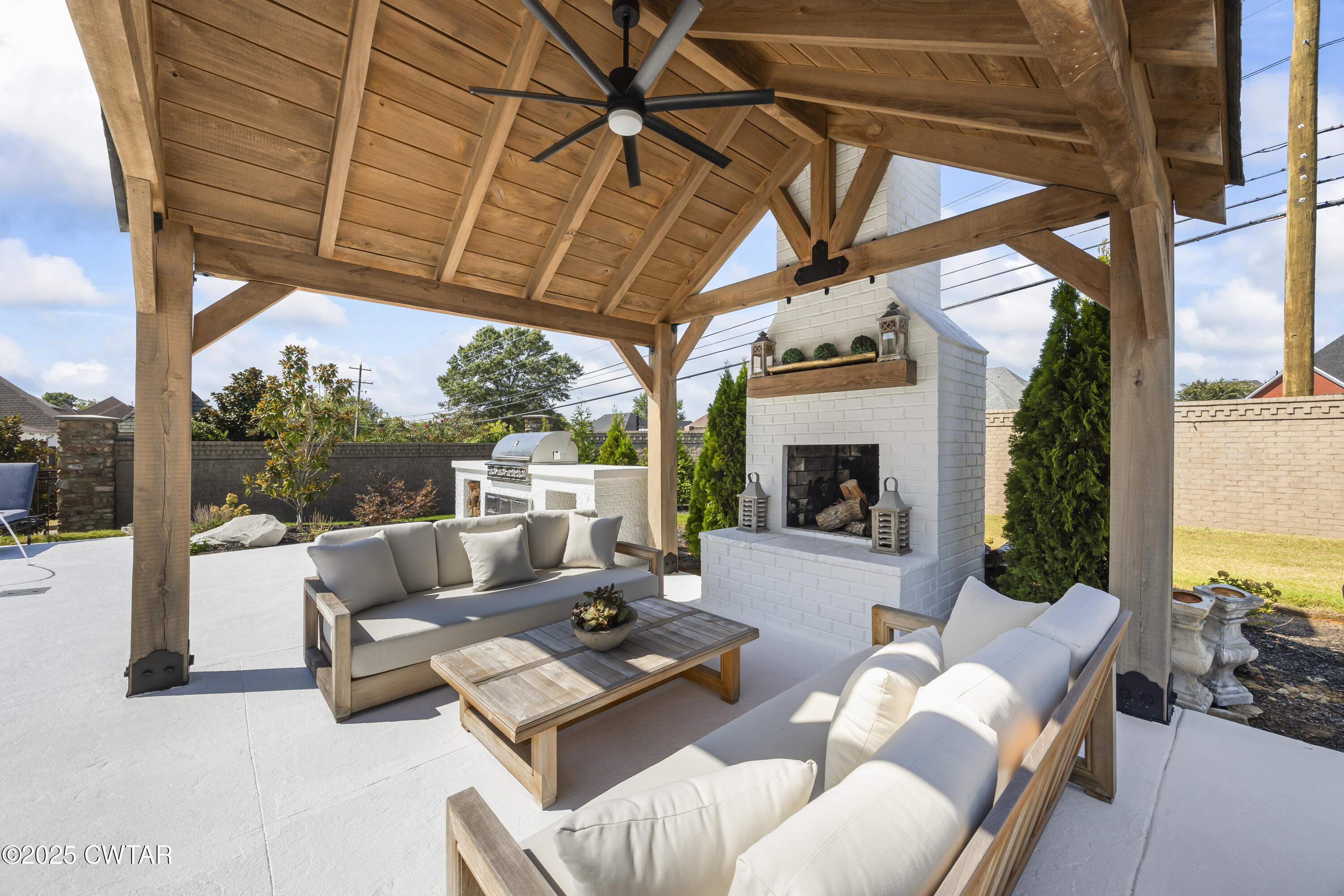 7 Swanbourne Cove Jackson, TN 38305 - Photo 38 of 44 a outdoor living space with furniture and garden view