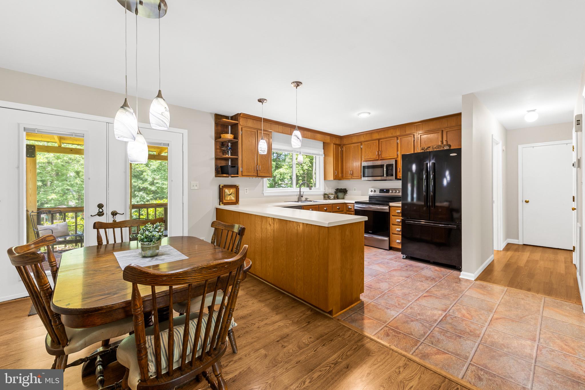 164 Oliver Lane Ruckersville, VA 22968 - Photo 14 of 39 Inviting kitchen with modern finishes.