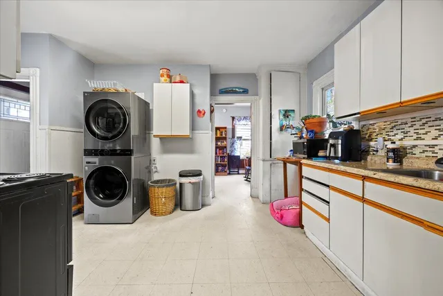 $466,000 | 11 Chadwick Place, Biddeford, ME 04005