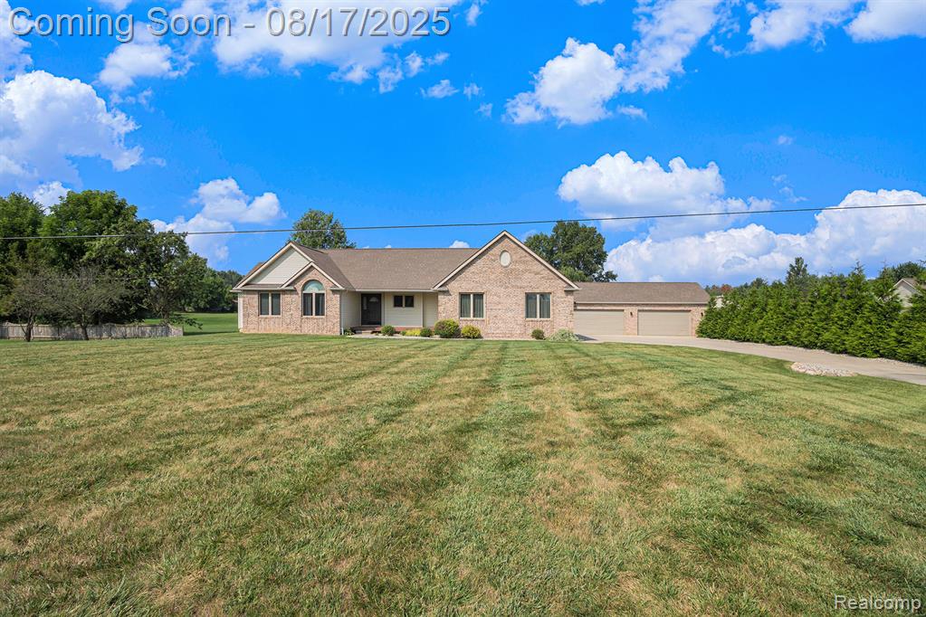 10480 Seymour Road Gaines, MI 48436 - Photo 3 of 29