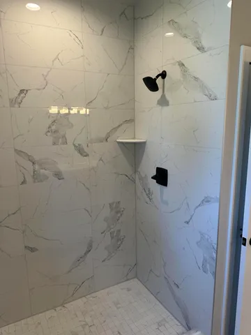 $487,770 | 50402 Oakbrooke Drive, New Baltimore, MI 48047