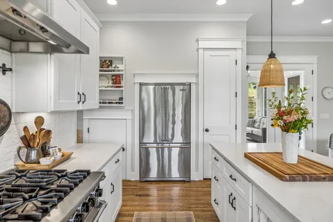 $900,000 | 1765 Theta Pike, Columbia, TN 38401
