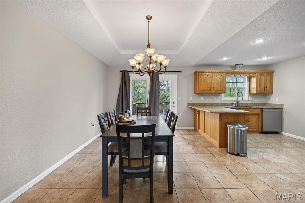 21111 Larson Road Waynesville, MO 65583 - Photo 6 of 38