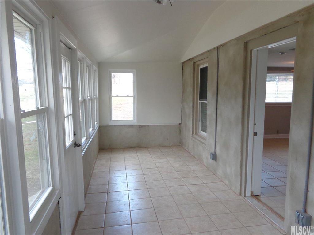 912 Salem Road Morganton, NC 28655 - Photo 4 of 12 Gallery Image 4