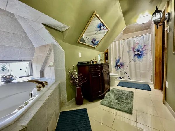 $4,900 | 1464 West Minnehaha Avenue, St. Paul, MN 55104