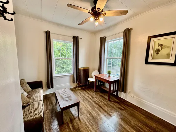 $4,900 | 1464 West Minnehaha Avenue, St. Paul, MN 55104