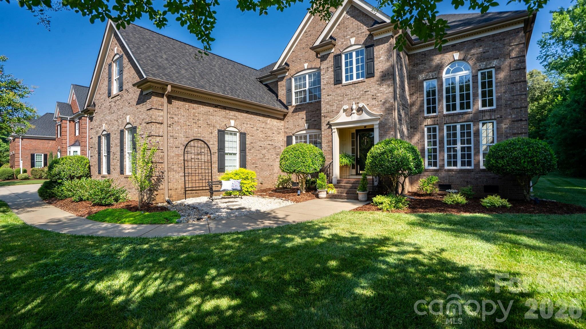 1006 Channelstone Way Matthews, NC 28104 - Photo 2 of 46