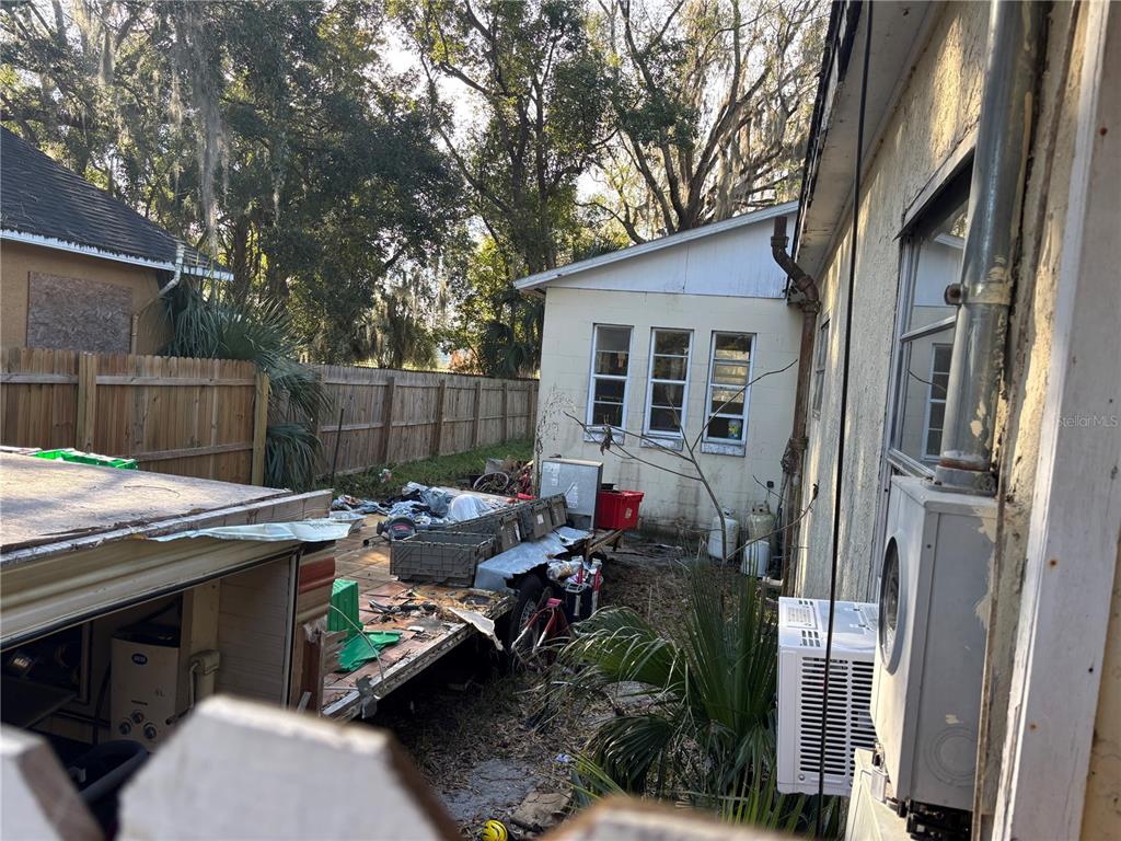 2118 Bates Avenue Eustis, FL 32726 - Photo 3 of 10