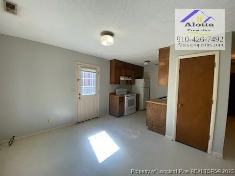 $915 | 1966 Glenwick Drive, Fayetteville, NC 28304