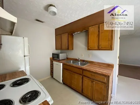 $915 | 1966 Glenwick Drive, Fayetteville, NC 28304