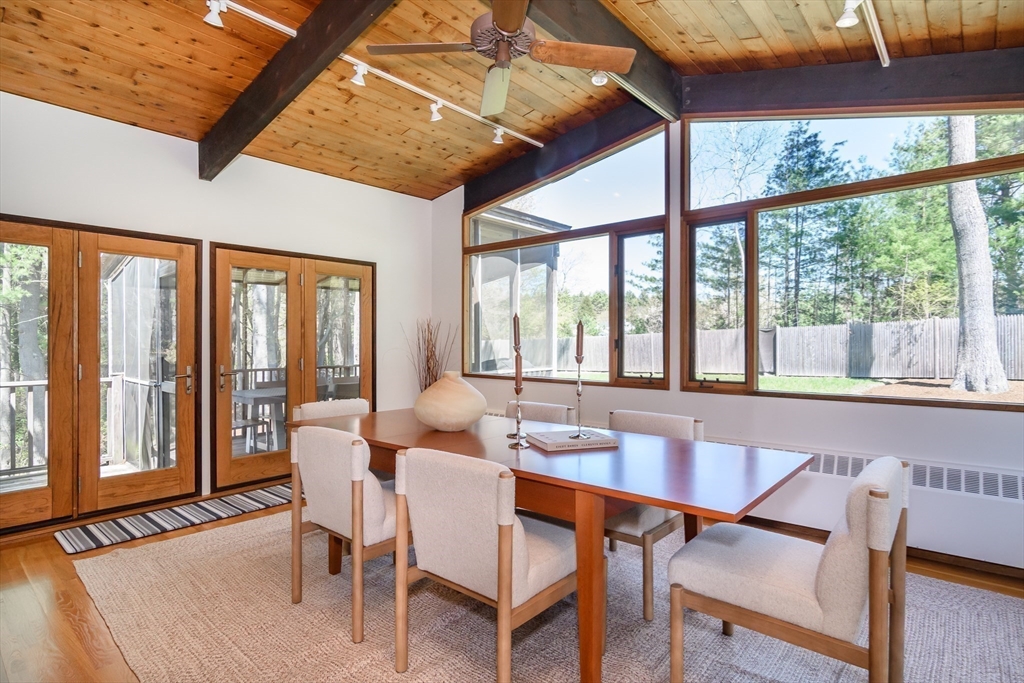 54 Campbell Road Wayland, MA 01778 - Photo 6 of 20